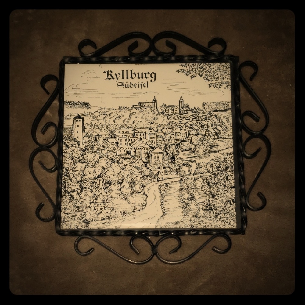 Metal ceramic pot holder